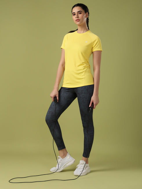 Women Solid Slim Fit Crew Neck T-shirt with TECHNO COOL