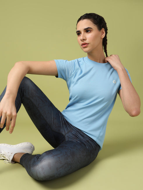 Women Solid Slim Fit Crew Neck T-shirt with TECHNO COOL