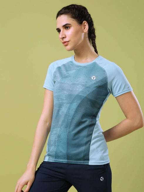 Women Abstract Print Slim Fit Crew Neck T-shirt with TECHNO COOL+