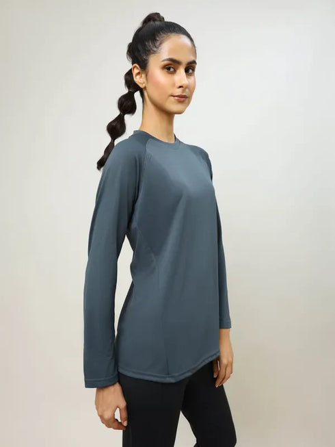 Women Solid Slim Fit Crew Neck T-shirt with TECHNO COOL+