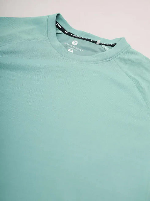 Women Solid Slim Fit Crew Neck T-shirt with TECHNO COOL+