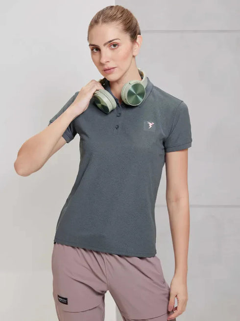 Women Solid Slim Fit Polo T-shirt with MATPIQ