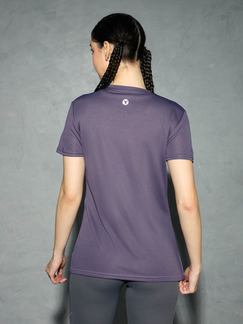 Women Colorblock Slim Fit Round Neck Sports T-shirt with TECHNOCOOL+