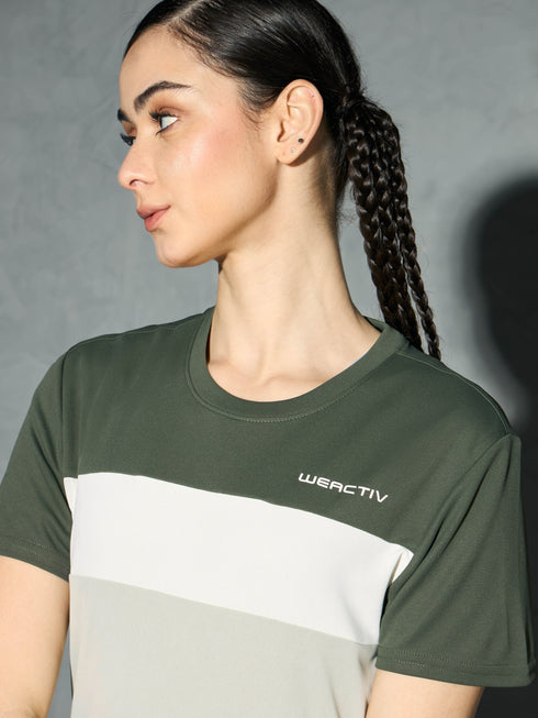 Women Colorblock Slim Fit Round Neck Sports T-shirt with TECHNOCOOL+