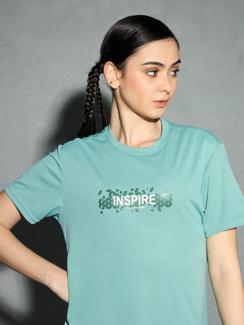 Women Printed Slim Fit Round Neck T-shirt with TECHNOCOOL+