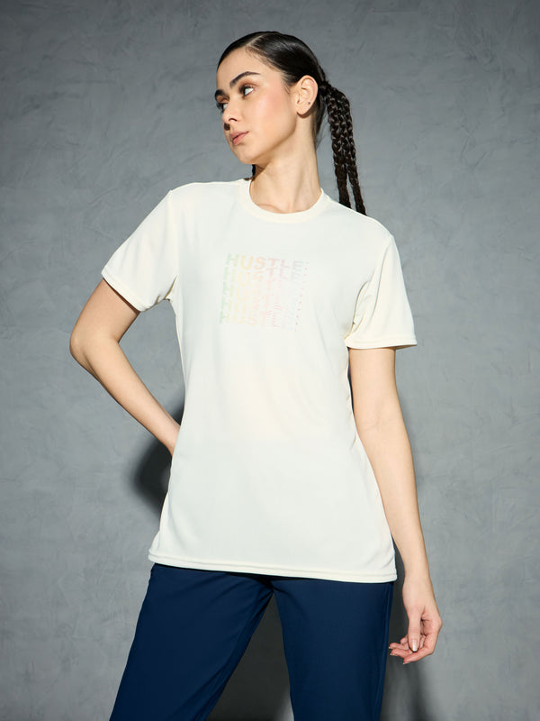 Women Printed Slim Fit Round Neck T-shirt with TECHNOCOOL+