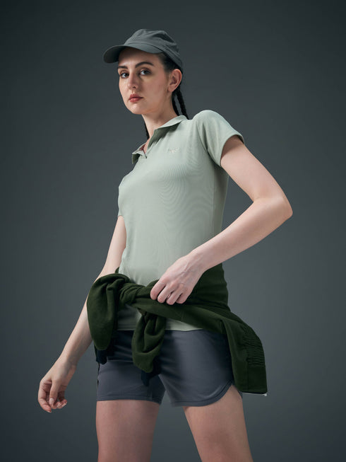Women Solid Slim Fit Polo T-shirt with MATPIQ