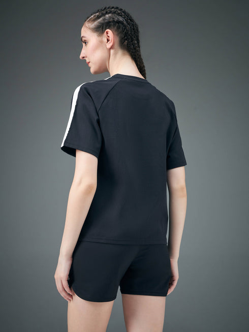 Women Printed Relaxed Fit Round Neck T-shirt with ELASTOPLUS