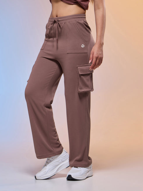 Women Solid Straight Fit Cargo Trackpants with TECHNOCOOL+