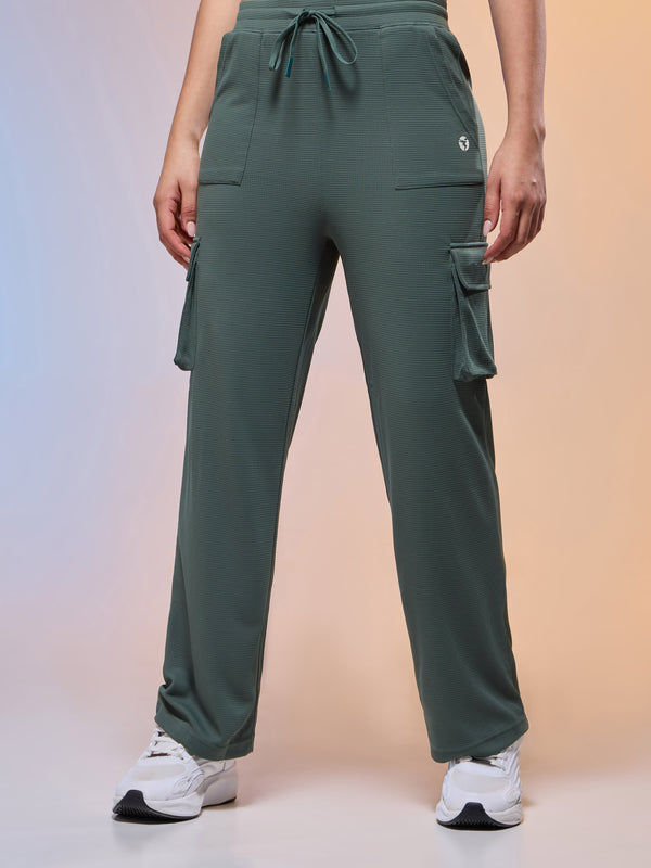 Women Solid Straight Fit Cargo Trackpants with TECHNOCOOL+
