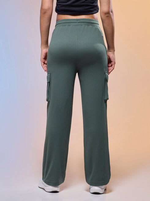 Women Solid Straight Fit Cargo Trackpants with TECHNOCOOL+