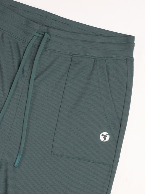 Women Solid Straight Fit Cargo Trackpants with TECHNOCOOL+