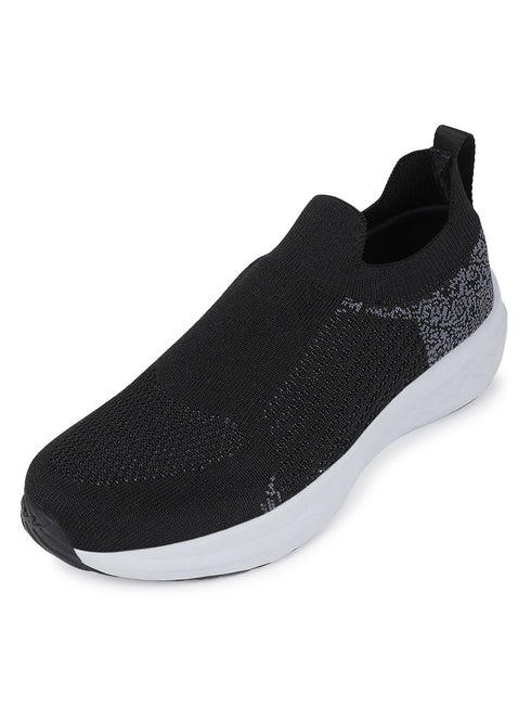 WANDER Black Women's Walking Shoes