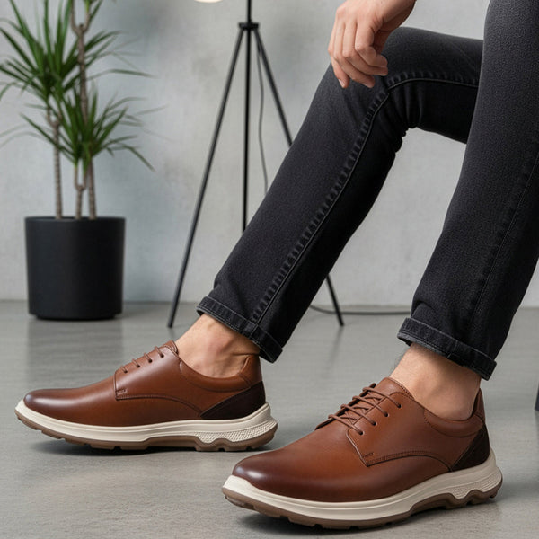 Men's Lace-Up Leather Casual Shoe with Lightweight Comfort Sole