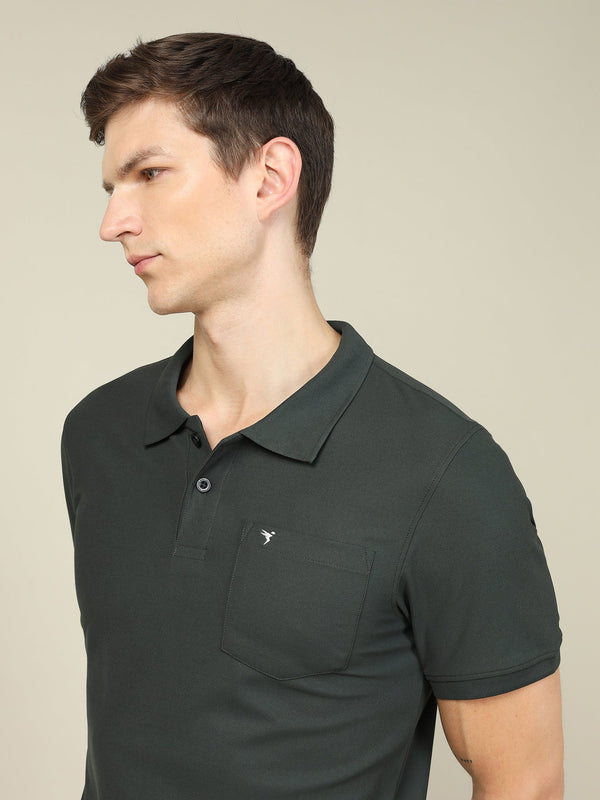 Men Solid Slim Fit Polo T-shirt with MATPIQ