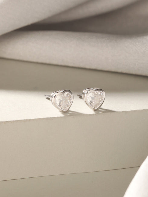 925 Sterling Silver Zircon Studded Heart Shaped Halo Solitaire Minimal Studds Earrings