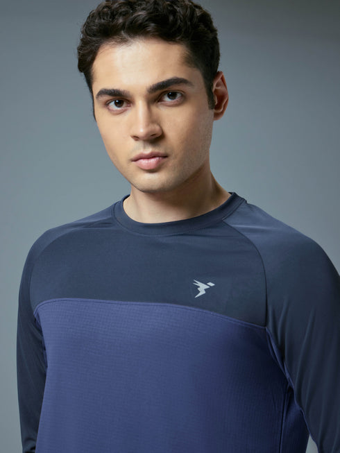 Men Colorblock Slim Fit Crew Neck T-shirt with TECHNO COOL+