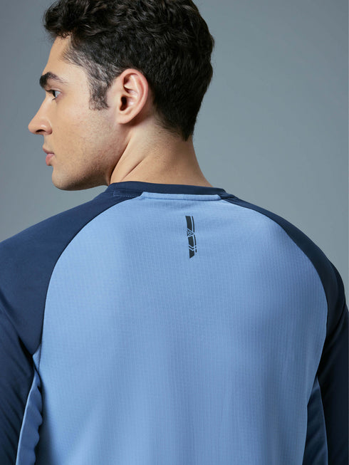 Men Colorblock Slim Fit Crew Neck T-shirt with TECHNO COOL+
