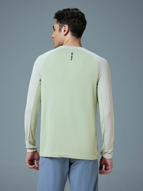 Men Colorblock Slim Fit Crew Neck T-shirt with TECHNO COOL+