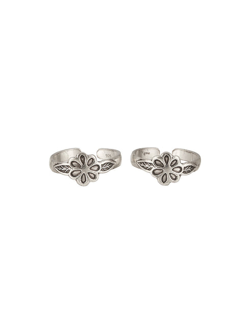 925 Sterling Silver Oxidised Bloom Flower Design Adjustable Pair Of Toe Ring