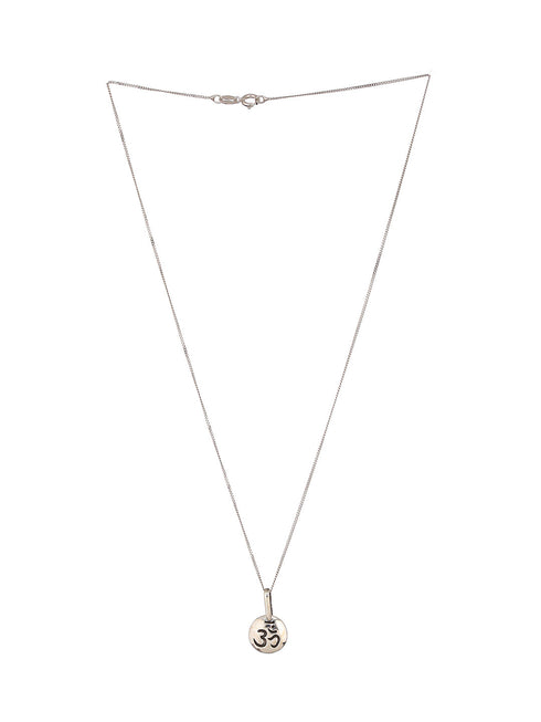 925 Sterling Silver Minimal Dailywear Om Locket Pendant Necklace & Chain